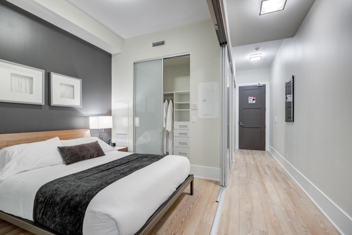 Skyline Suites - Walk To Mtcc, Acc, Rogers Centre & Entertainment District Toronto Eksteriør billede