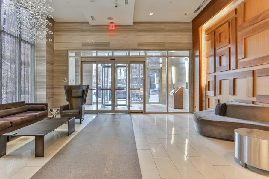Skyline Suites - Walk To Mtcc, Acc, Rogers Centre & Entertainment District Toronto Eksteriør billede