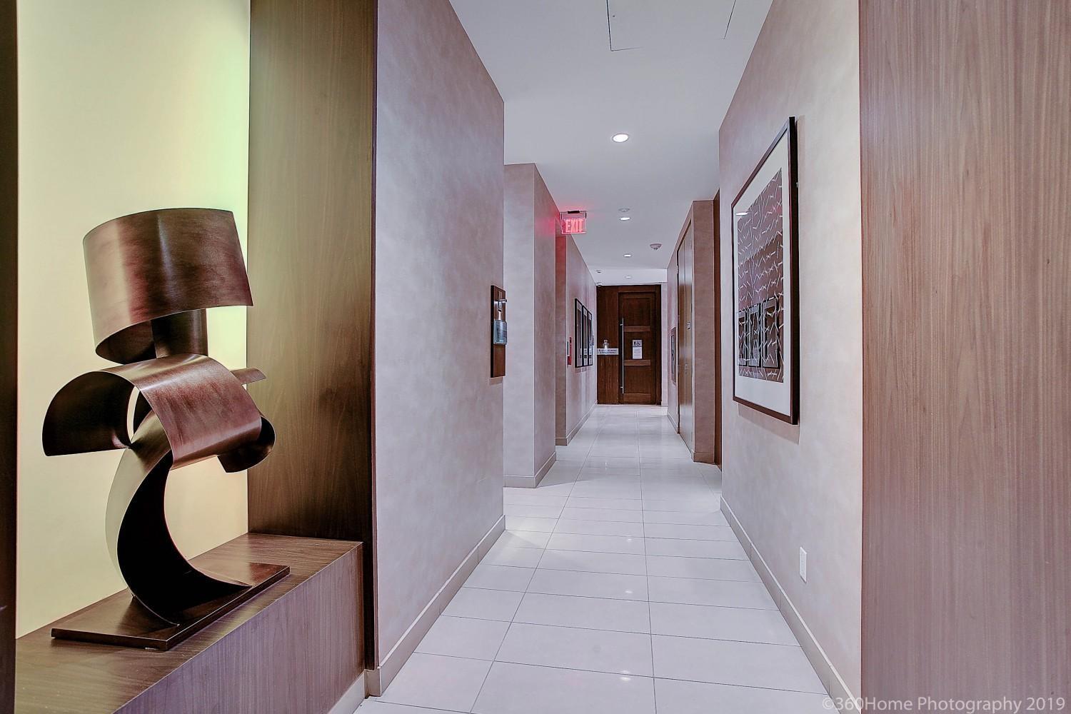 Skyline Suites - Walk To Mtcc, Acc, Rogers Centre & Entertainment District Toronto Eksteriør billede