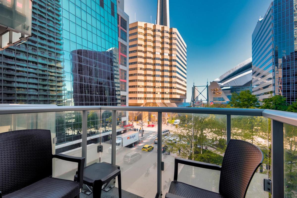 Skyline Suites - Walk To Mtcc, Acc, Rogers Centre & Entertainment District Toronto Eksteriør billede